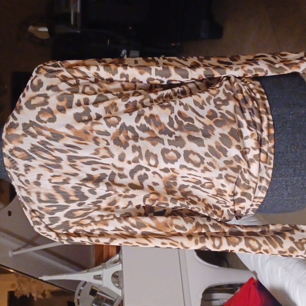 Chicos Top - Picture 3 of 6